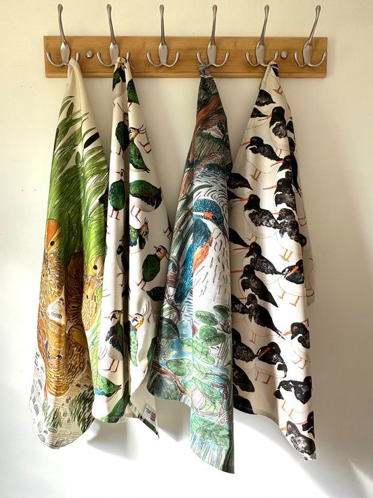 Oystercatcher Tea Towel - Handcrafted British Coastal Bird Design